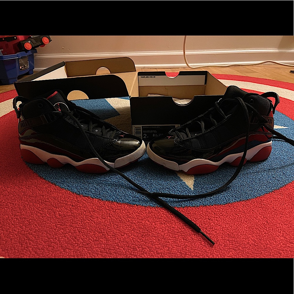 Jordan 6 Rings black and red
